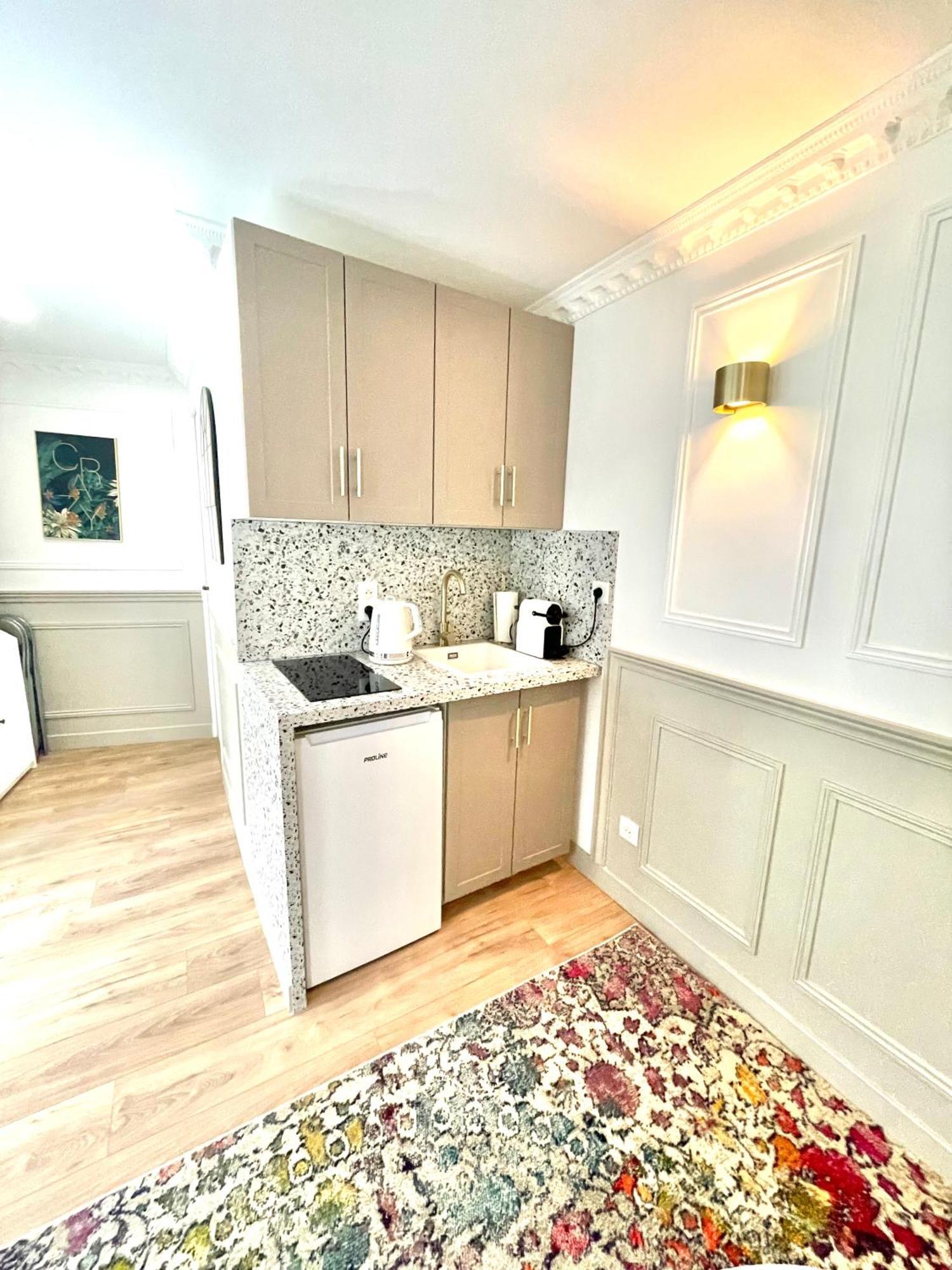 Suite Adele Passy Paris Exterior photo
