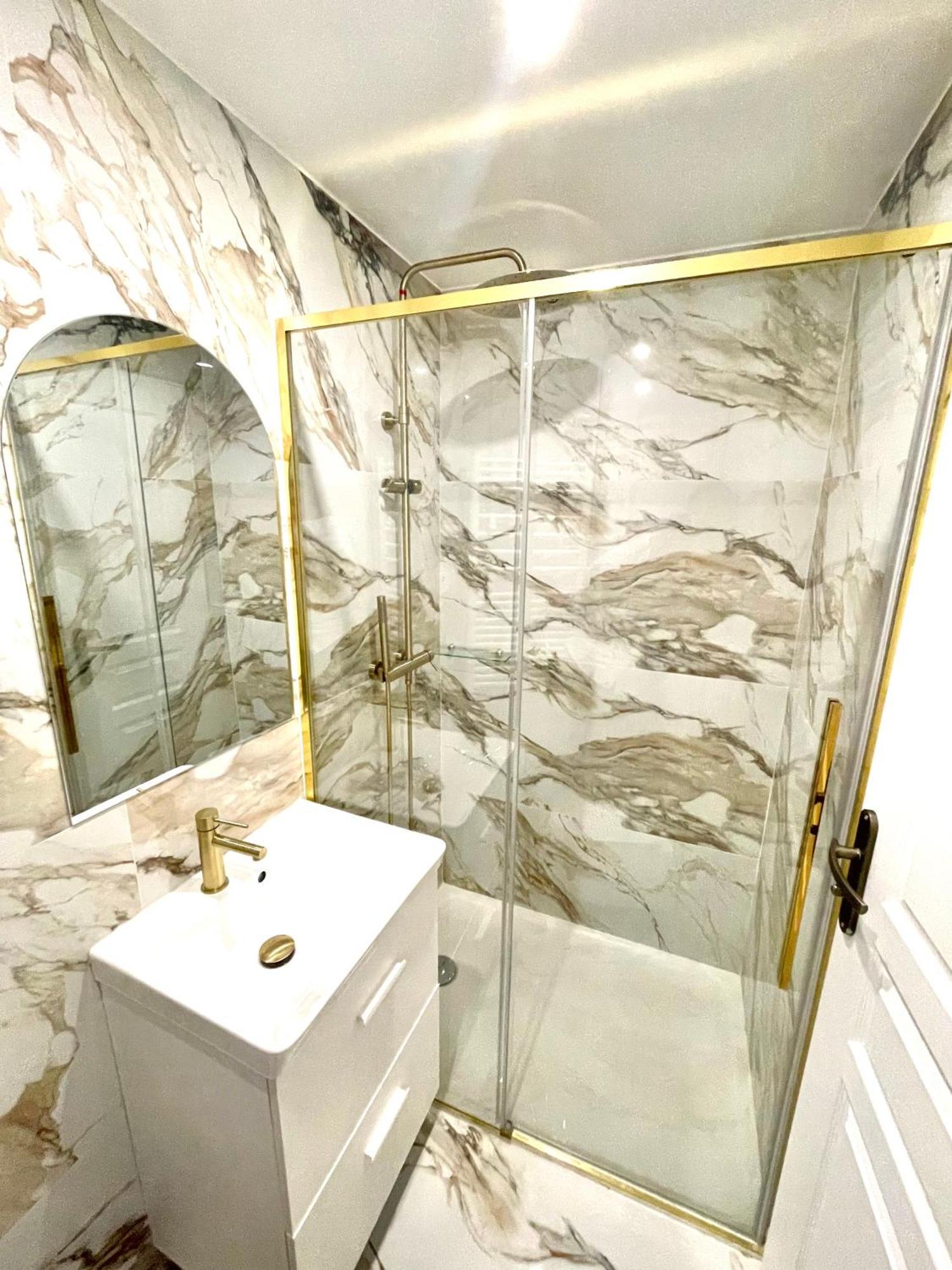 Suite Adele Passy Paris Exterior photo